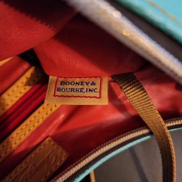 Dooney & Bourke Rebecca Classic Hobo Pebbled Leather Shoulder Bag. - Picture 4 of 16